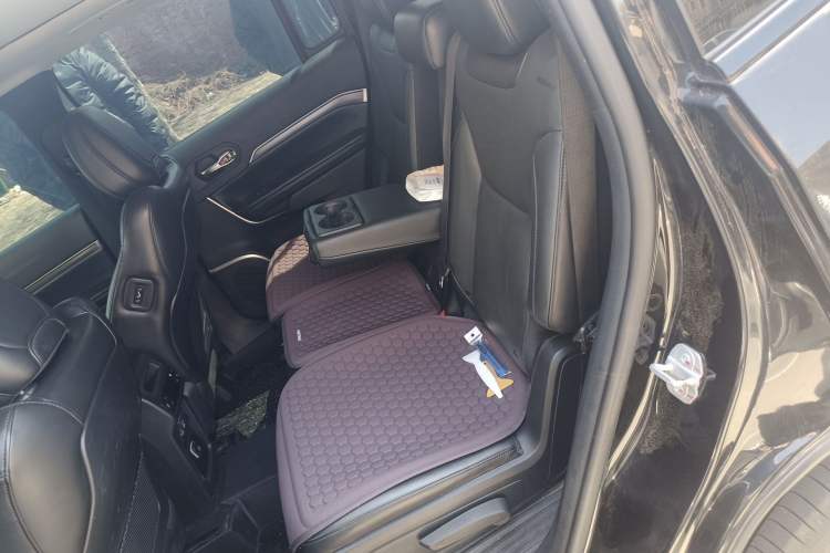 Used Jeep Grand Commander 2018 2.0T Four-Wheel Drive Enjoyment Version China V Left Rear Seat