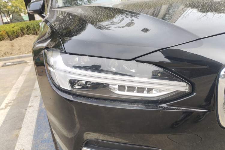 Used Volvo S90 2020 T5 Zhiyi Luxury Edition