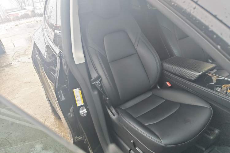 Used Tesla Model Y 2022 Rear-Wheel-Drive Version
