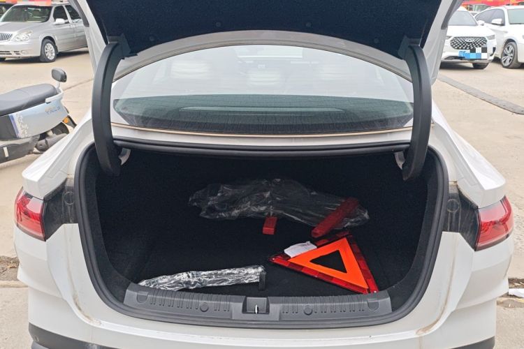 Used BYD Qin L 2024 DM-i 120KM Excellence Model Trunk