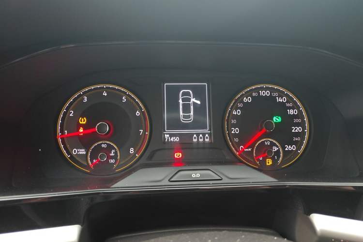 Used Volkswagen Lavida 2019 1.5L Automatic Comfort Edition China VI Standard Instrument Cluster