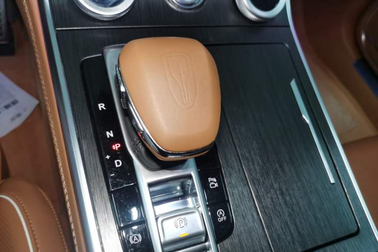 Used Hongqi H9 2023 2.0T Smart Connect Flagship Edition