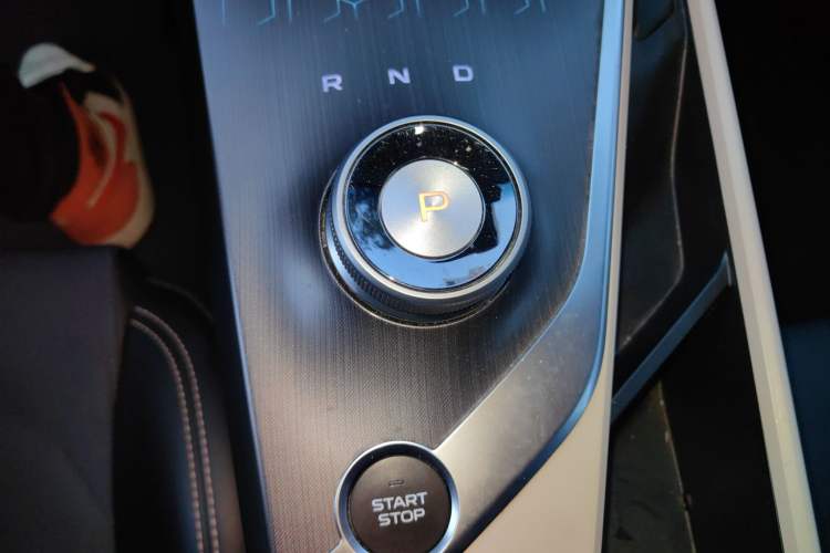 Used Geometry A 2022 Pro 600KM Red Apple Halo