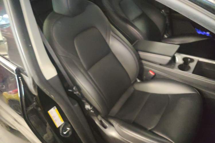 Used Tesla Model Y 2023 Rear-Wheel-Drive Version