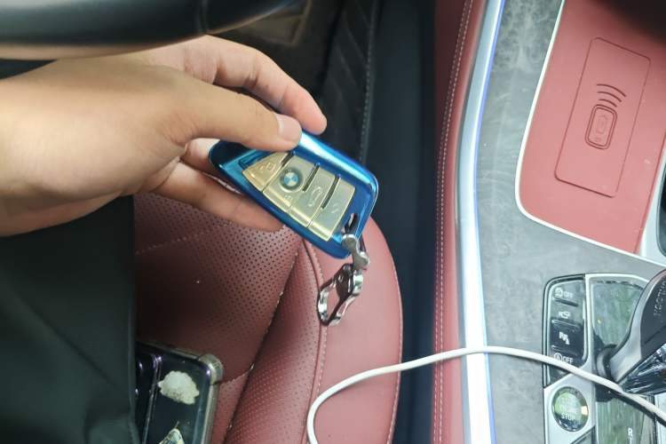 Used BMW X5 2022 xDrive 30Li Luxury M Sport Package Vehicle Key