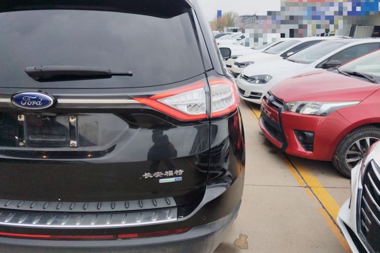 Used Ford Edge 2015 2.0T GTDi 4x4 High-Grade Model Right Rear Taillight