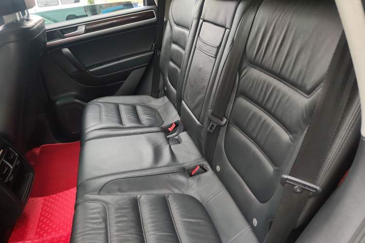 Used Volkswagen Touareg 2014 3.0 TSI New Edition