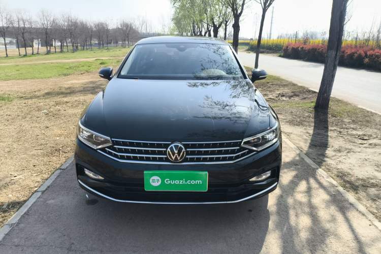 Used Volkswagen Magotan 2023 2 Million Units Commemorative Edition 330TSI DSG Luxury Version Front