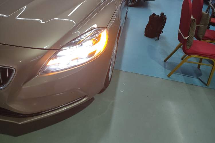 Used Volvo V40 2017 T3 Zhiya Edition