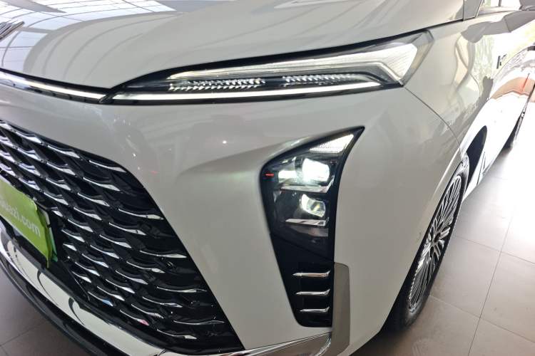 Used Buick GL8 New Energy 2024 Lu Zun Luxury Edition 7-Seater Left Front Headlight