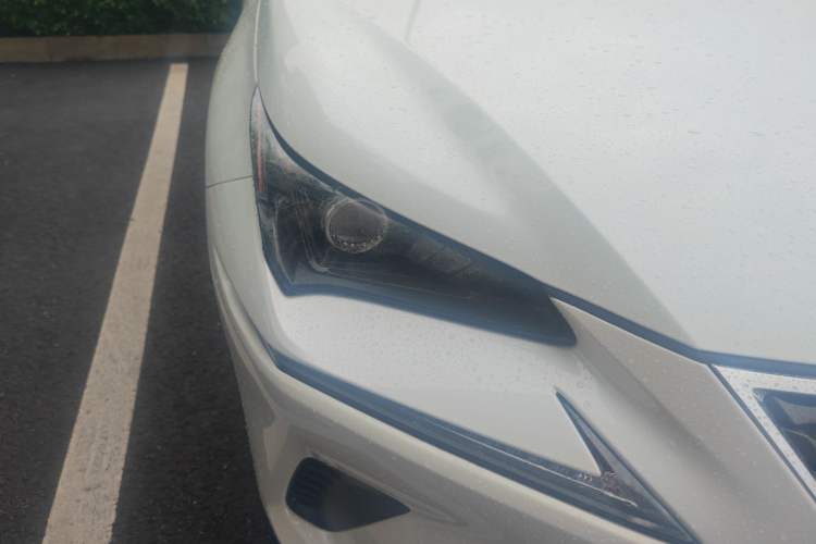 Used Lexus NX 2020 200 Front-Wheel Drive Freeline Edition China VI Standard Right Front Headlight