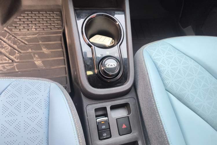 Used Chery Little Ant 2022 Sweet Pink Edition Half-Sugar Version 3-Cell Lithium 30kW 301km
