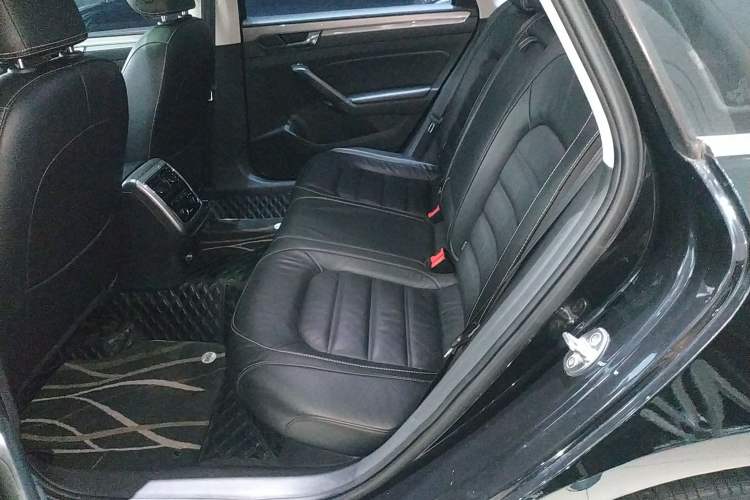 Used Volkswagen Passat 2017 330TSI DSG Luxury Edition
