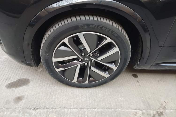 Used Li Auto L9 2023 Pro Model
