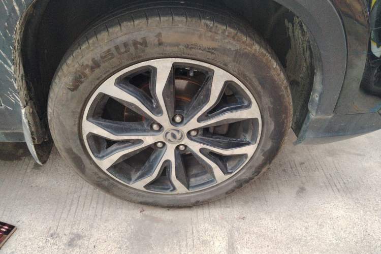 Used FORTHING Joyear X5 2017 Jingxiang Series 1.5T Manual Luxury Model
