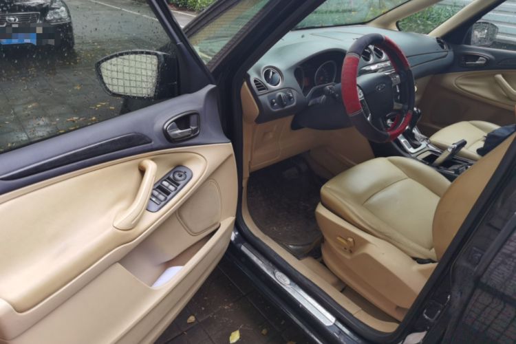 Used Ford S-MAX 2008 2.3L 7-Seater Luxury Version