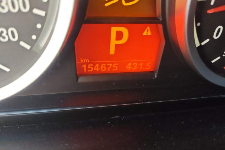 Used BMW M3 2009 M3 Convertible Coupe Odometer Close Up