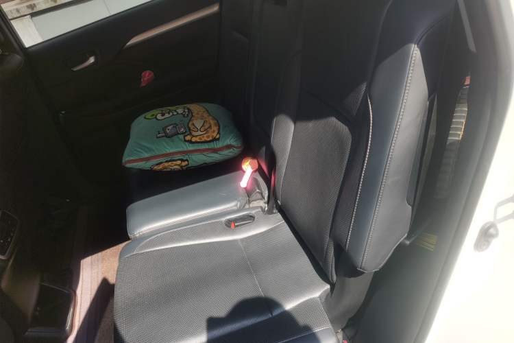 Used Toyota Highlander 2018 2.0T Four-Wheel Drive Luxury Edition 7 Seats China V Emission Standard