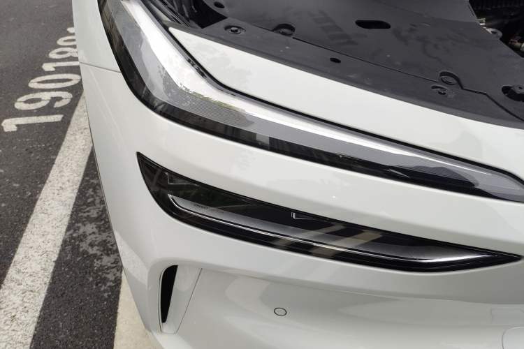 Used ONVO L60 2024 60 kWh Rear-Drive Version