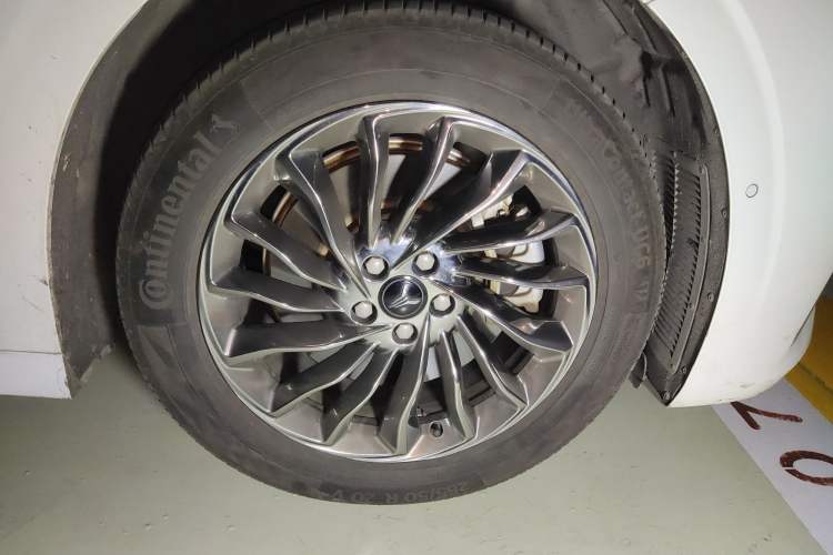 Used VOYAH Dream 2022 Low-Carbon Edition Dream+ Smart Enjoyment Package Right Front Wheel Hub