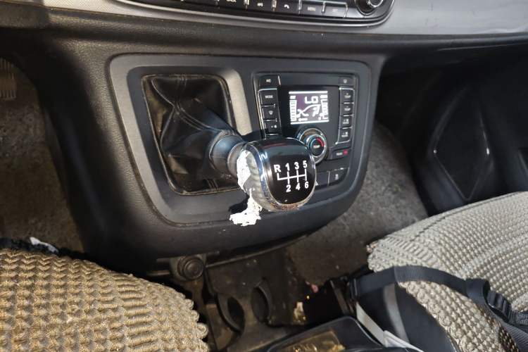 Used SAIC MAXUS G10 2016 1.9T Manual Elite Edition Diesel China V Standard