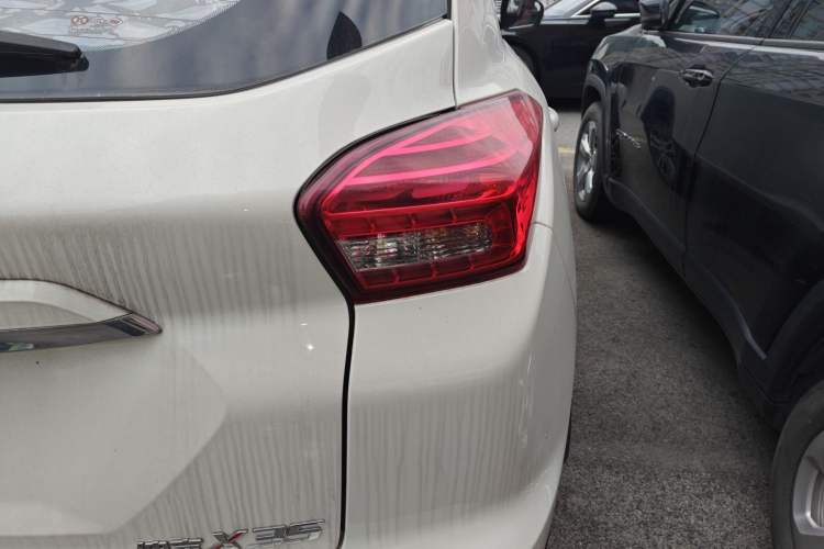 Used BAIC Senova X35 2016 1.5L Automatic Elite Edition
