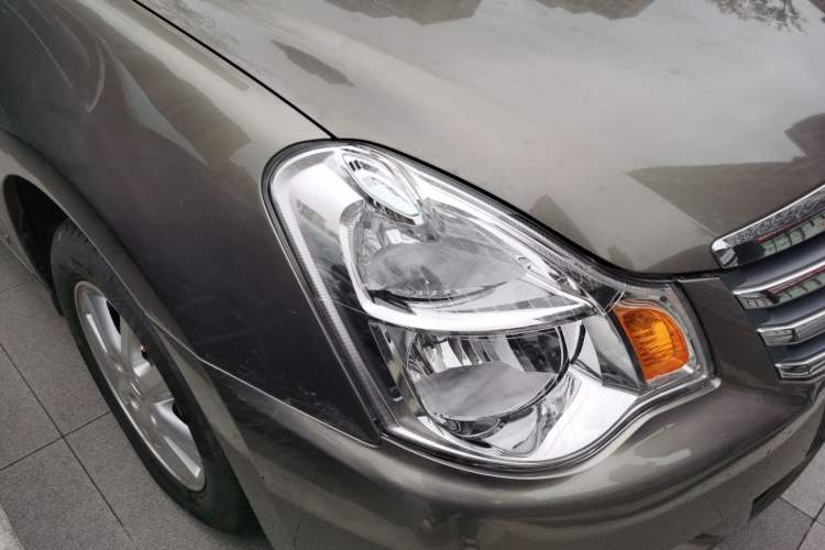 Used Nissan Sylphy 2019 Classic 1.6XE+ CVT Smart Connect Luxury Edition Right Front Headlight