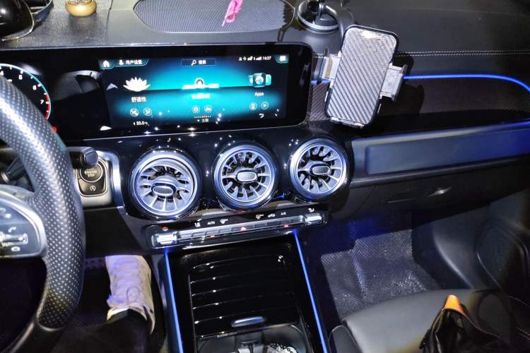 Used Mercedes-Benz GLB AMG 2021-Year Restyled AMG GLB 35 4MATIC Audio And AC Panel