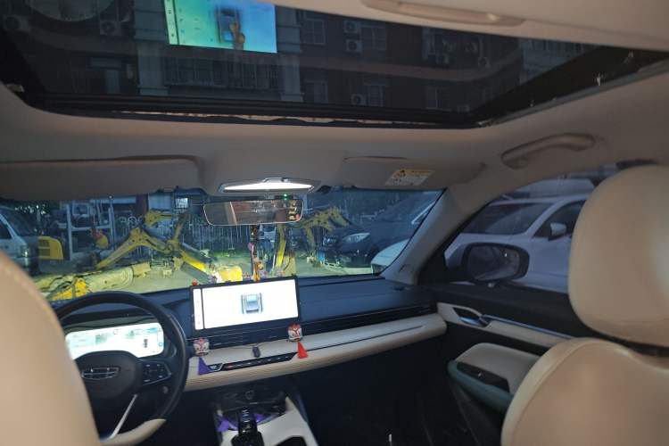 Used Geely Auto Emgrand L HiP 2022 1.5TD-DHT Pro 100KM Super Rui Headliner