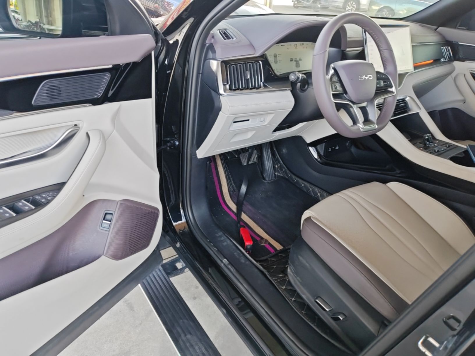 BYD Song PLUS New Energy 2025 DM-i 112KM Prestige Model - Executive — снимка 18