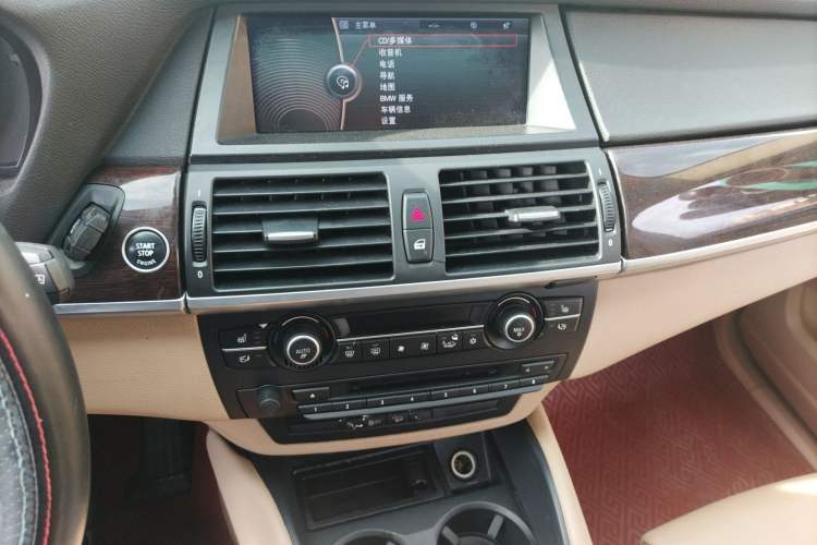 Used BMW X6 2012 xDrive35i Audio And AC Panel