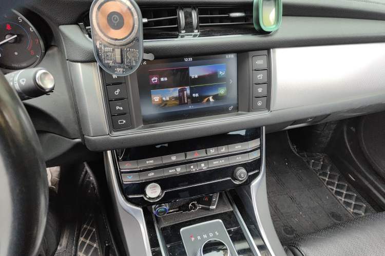 Used Jaguar XF 2016 XF 2.0T Two-Wheel-Drive Luxury Edition