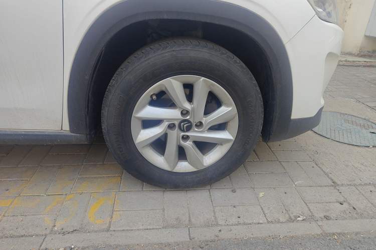 Used Citroen C3-XR 2015 1.6L Automatic Fashion Model Right Front Wheel Hub