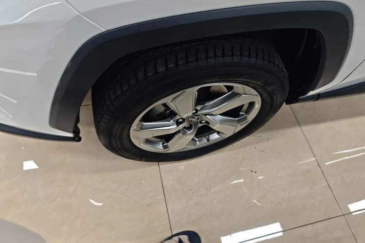 Used Toyota RAV4 2022 Dual-Engine 2.5L E-CVT Two-Wheel Drive Elite Edition
