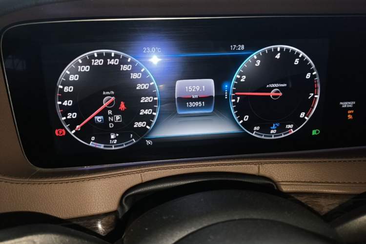 Used Mercedes-Benz S-Class 2017 S 320 L Business Model
