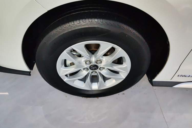 Used Toyota Granvia 2023 2.5L Hybrid Comfort Edition