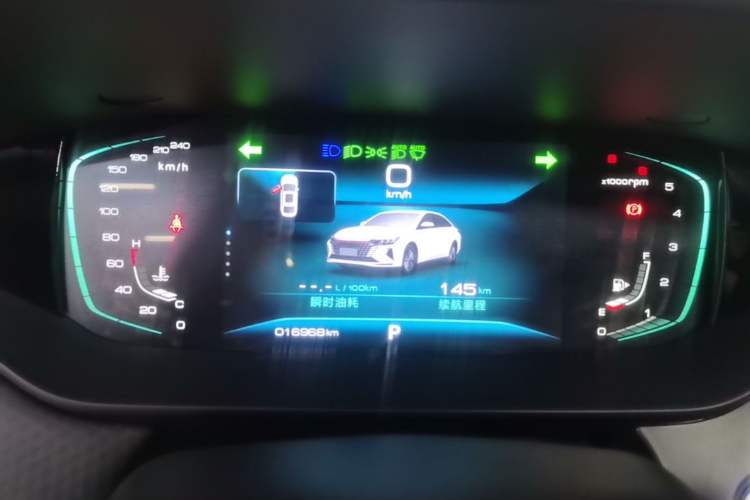 Used Dongfeng Aeolus Yixuan MAX 2023 1.5T Super-Powered Dad Edition