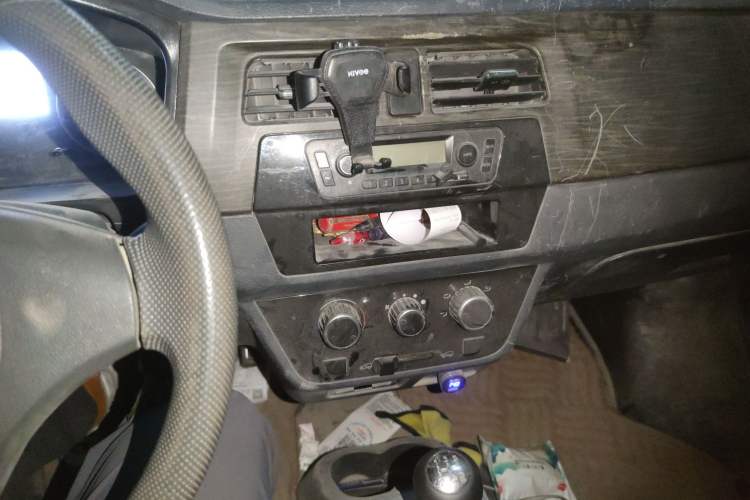 Used Jinbei Hiace X30 2016 1.3L Van Standard Edition DLCG12
