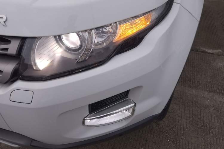 Used Land Rover Range Evoque 2015 2.0T Five-Door Zhiyao Edition
