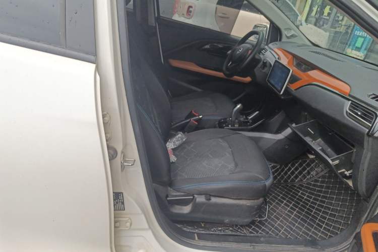Used JMEV Ezi EV3 2019 Yuepao Version Right Front Seat