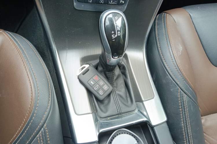 Used Volvo XC60 2015 T5 AWD Zhiyuan Edition
