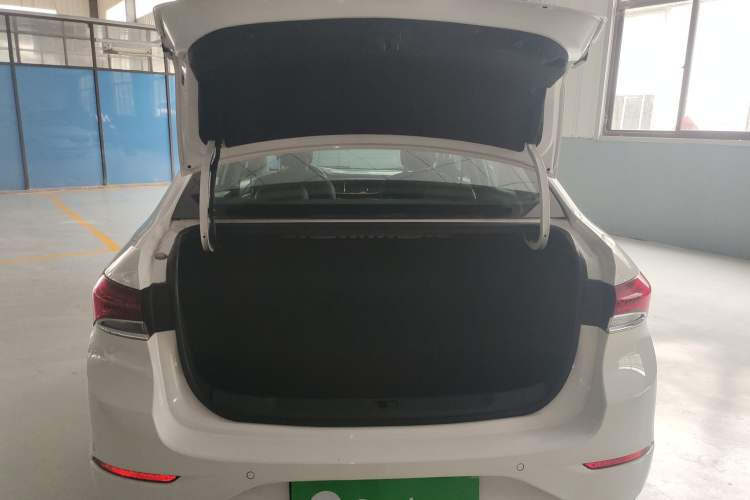 Used Buick GT 2021 Revised Version Flagship 1.5L Automatic Elite Edition Trunk