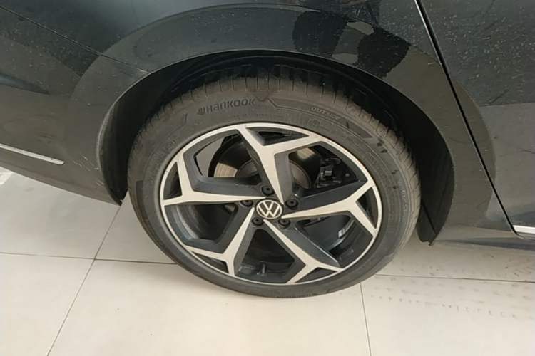 Used Volkswagen Passat 2024 380TSI Starry Dragon Edition
