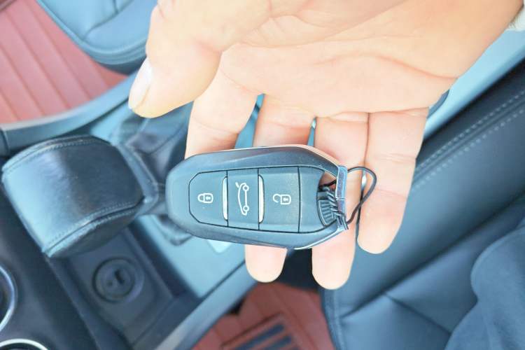 Used Citroen C4L 2016 1.2T Automatic Elite Model
