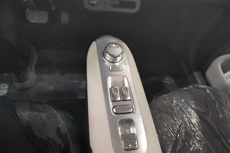 Used CHANGAN NEVO Lumin 2025 205 km Xiangqin Version