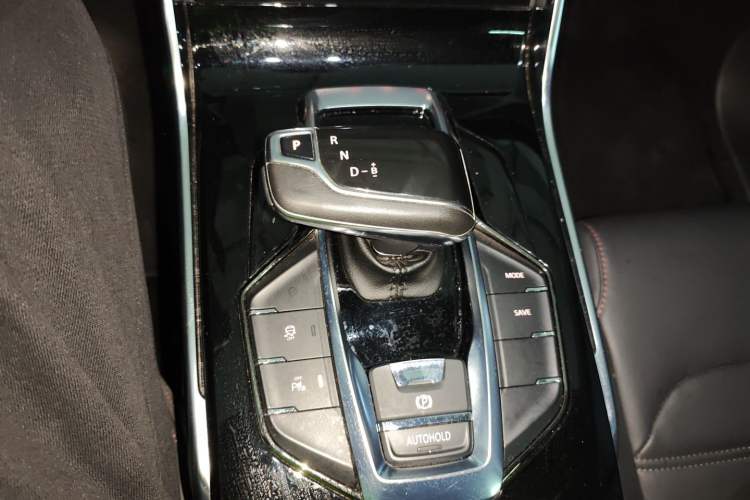 Used SAIC MAXUS Dajia 6 2022 1.3T PLUG-IN Executive Edition
