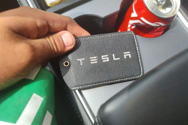 Used Tesla Model Y 2021 Long-Range All-Wheel-Drive Version 3D7