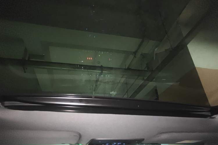 Used Toyota Avalon 2022 Dual-Engine 2.5L XLE Premium Edition