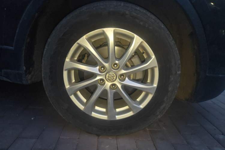 Used Buick Envision 2015 20T Two-Wheel-Drive Leading Model
