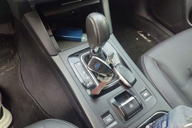 Used Subaru Outback 2015 2.5i Luxury Navigation Edition Gear Lever